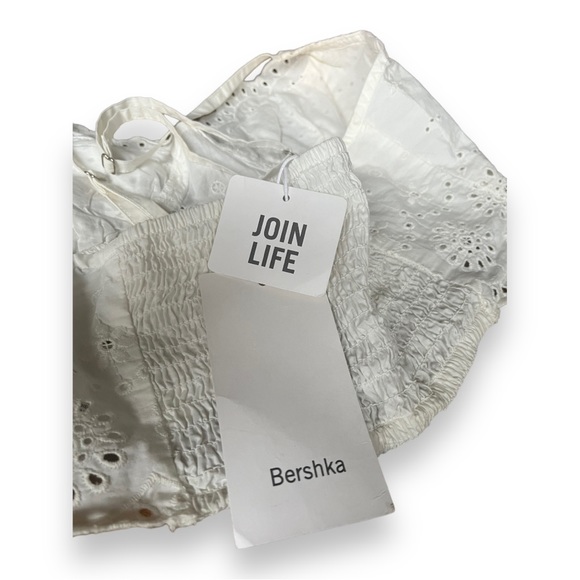 Bershka Swiss Embroidered Tank Top Bralette in White - Picture 11 of 14